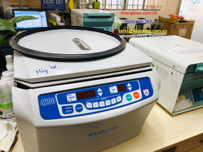 máy ly tâm KUBOTA 4200